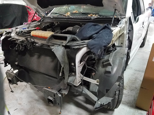 Auto Body Shop «Gerber Collision & Glass», reviews and photos, 14955 NE 90th St, Redmond, WA 98052, USA