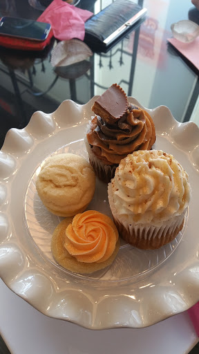 Bakery «3 Women and an Oven», reviews and photos, 14852 Metcalf Ave, Overland Park, KS 66223, USA