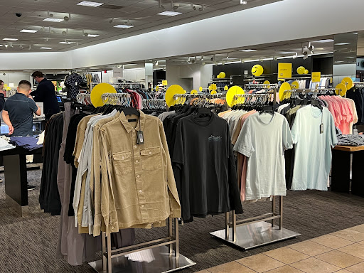 Shopping Mall «Hillsdale Shopping Center», reviews and photos, 60 E 31st Ave, San Mateo, CA 94403, USA