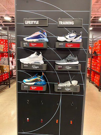 Sporting Goods Store «Nike Factory Store», reviews and photos, 20 Killingworth Tpke #155, Clinton, CT 06413, USA