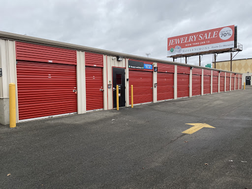 Truck Rental Agency «U-Haul Moving & Storage of Providence at I-95», reviews and photos, 35 Oxford St, Providence, RI 02905, USA