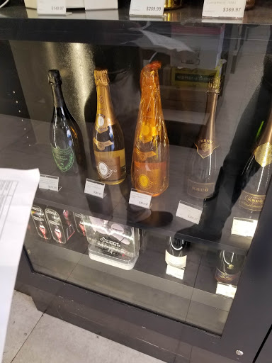 Liquor Store «PJ Wine», reviews and photos, 4898 Broadway, New York, NY 10034, USA