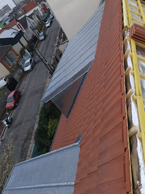 Sabas Couverture à Montreuil