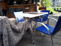Atmosphère du Chalet chez Mimi's restaurant au bord du lac à Aix-les-Bains - n°10