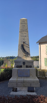Monument aux morts à Rancon