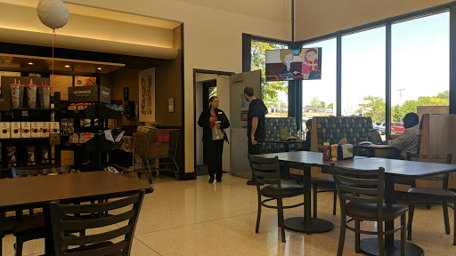 Supermarket «Hy-Vee», reviews and photos, 207 NE Englewood Rd, Kansas City, MO 64118, USA