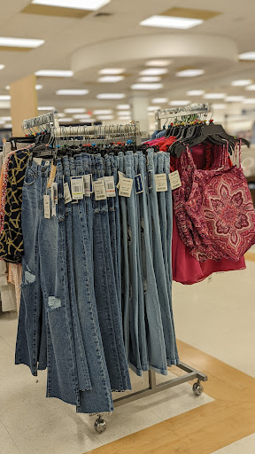 Department Store «Marshalls», reviews and photos, 3000 Grapevine Mills Pkwy, Grapevine, TX 76051, USA