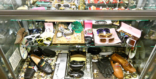 Used Clothing Store «Buffalo Exchange DC», reviews and photos, 1318 14th St NW, Washington, DC 20005, USA