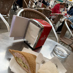 Photo n°10 de l'avis de zebra24.t fait le 22/05/2023 à 13:27 sur le  Bar Canton à Venice