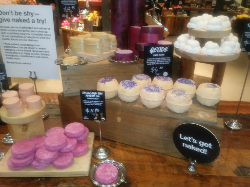 Cosmetics Store «Lush Cosmetics», reviews and photos, 104 Walden Galleria, Buffalo, NY 14225, USA