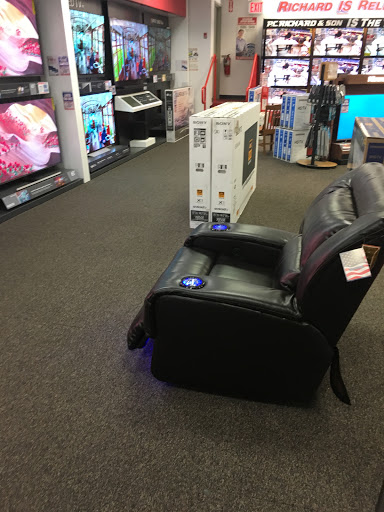 Appliance Store «P.C. Richard & Son», reviews and photos, 42-99 Francis Lewis Blvd, Bayside, NY 11361, USA