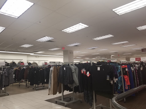 Clothing Store «Burlington Coat Factory», reviews and photos, 100 S 69th St, Upper Darby, PA 19082, USA