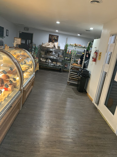 Pop’s Bakery and Deli