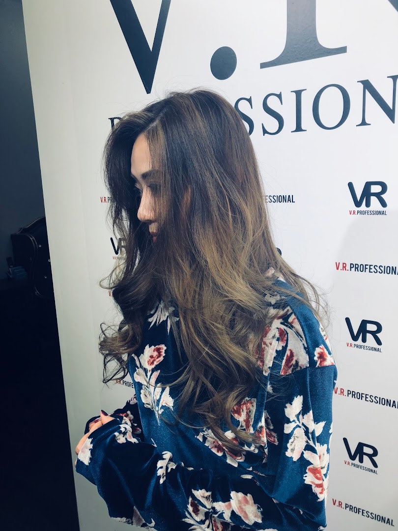 VR Professional Hair Salon