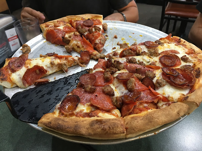 #12 best pizza place in Moreno Valley - Round Table Pizza