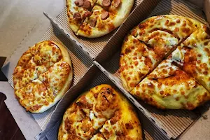 Domino's Pizza - Gothatuwa New Town image