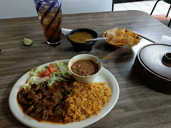 Bee's Mexican Restaurant & Bakery