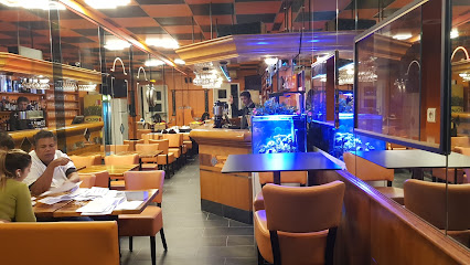 Roxy Bar & Restaurant - 10 Rue Jean Jaures, 06400 Cannes, France