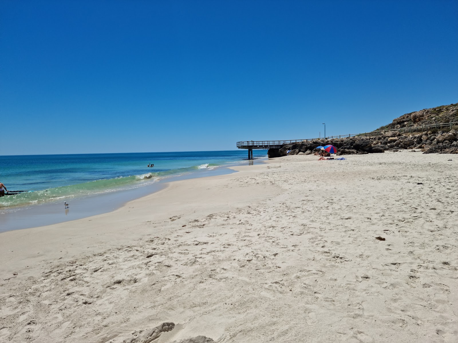 North Beach的照片 带有明亮的沙子表面