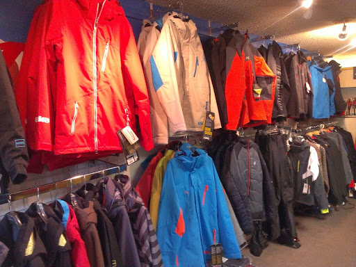 Ski Shop «Land Park Ski & Sports», reviews and photos, 4207 Freeport Blvd, Sacramento, CA 95822, USA