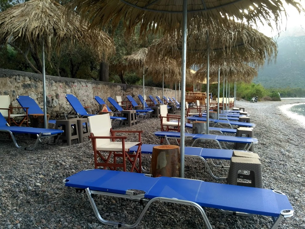 Φωτογραφία του Zaritsi Beach - δημοφιλές μέρος μεταξύ λάτρεις της χαλάρωσης