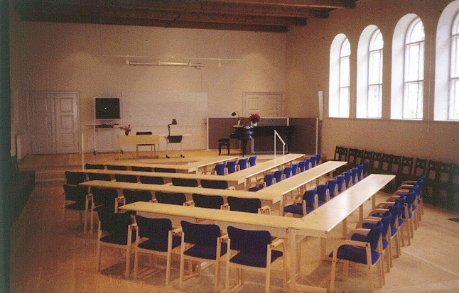 Liselund Højskole - Skole