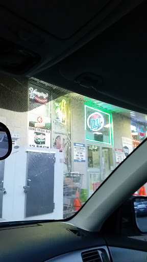 Liquor Store «Laurel Crest Liquors», reviews and photos, 524 Wolcott Rd, Wolcott, CT 06716, USA