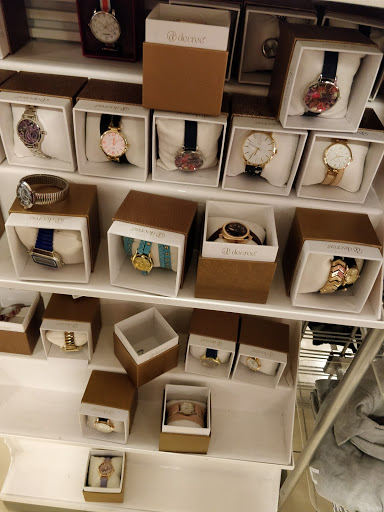 Shopping Mall «Valley West Mall», reviews and photos, 1551 Valley W Dr, West Des Moines, IA 50266, USA