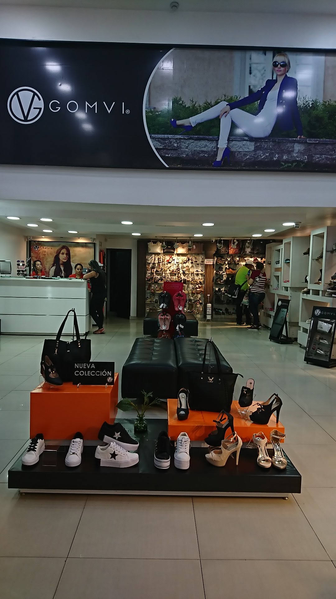 Tienda Gomvi.
