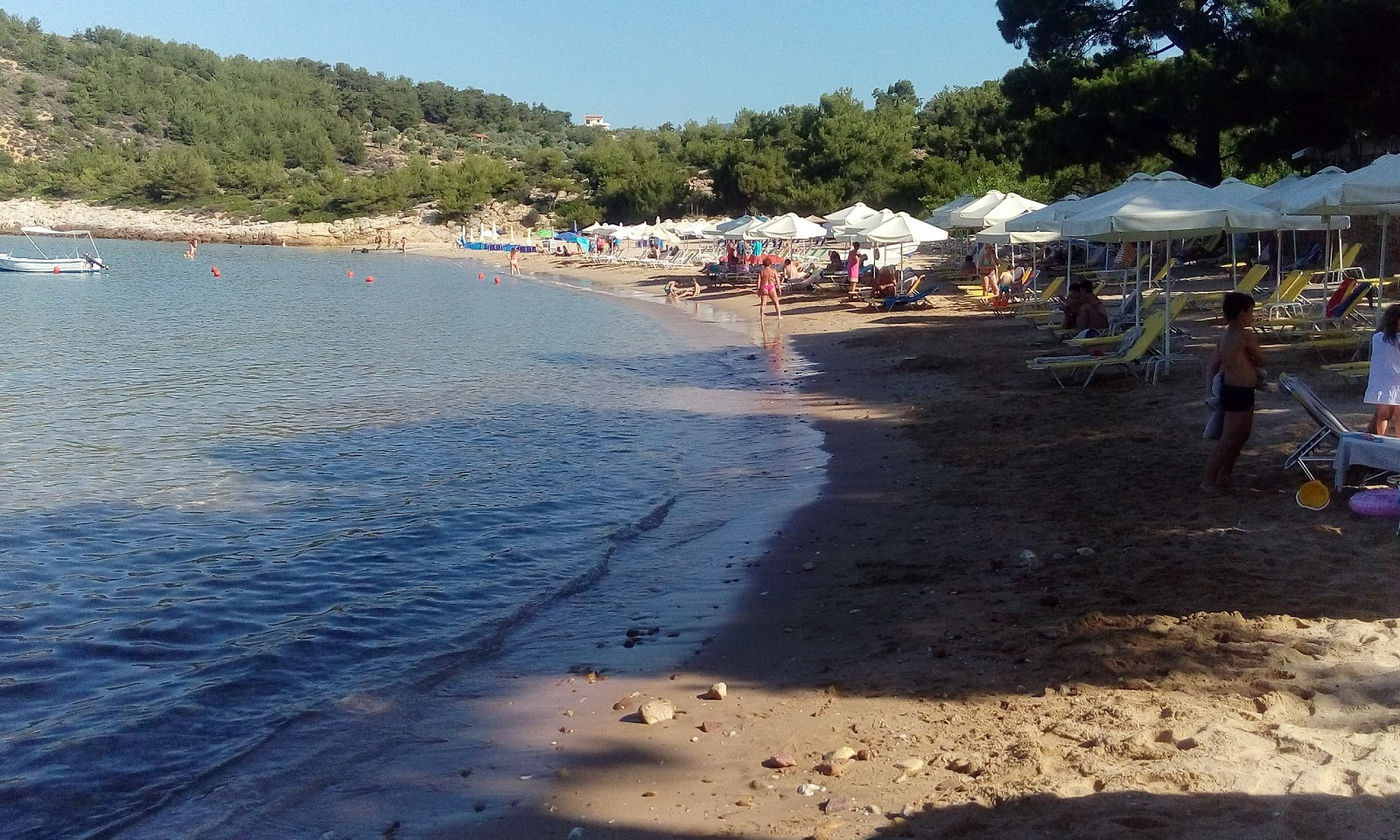 Foto van Rosonkremos beach - populaire plek onder ontspanningskenners