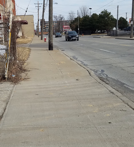 Office Supply Store «Staples», reviews and photos, 2150 W 117th St, Cleveland, OH 44111, USA