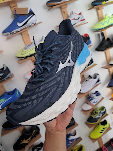 Dave Sport Via Antonio Casolini, 6, 88100 Catanzaro CZ, Italia