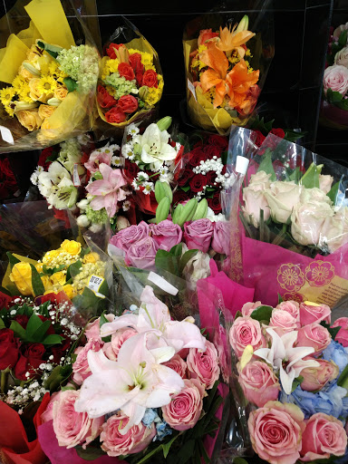 Grocery Store «Kroger», reviews and photos, 25780 Middlebelt Rd, Farmington Hills, MI 48336, USA