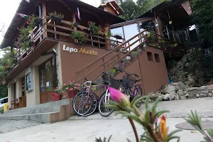 Motel Lisine - Lepo Mesto image