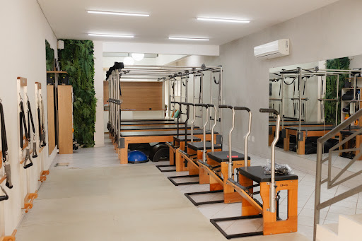 Logo da empresa - Nayara Cortez Pilates Clássico