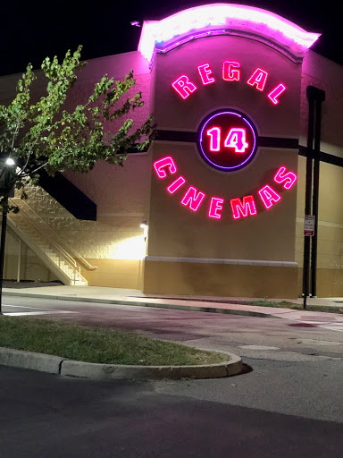 Movie Theater «Regal Cinemas Short Pump 14 & IMAX», reviews and photos, 11650 W Broad St, Richmond, VA 23233, USA