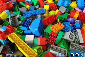 AleKlocki - Edukacyjna Sala Zabaw Myślenice, Klocki LEGO, Robotyka LEGO Education image