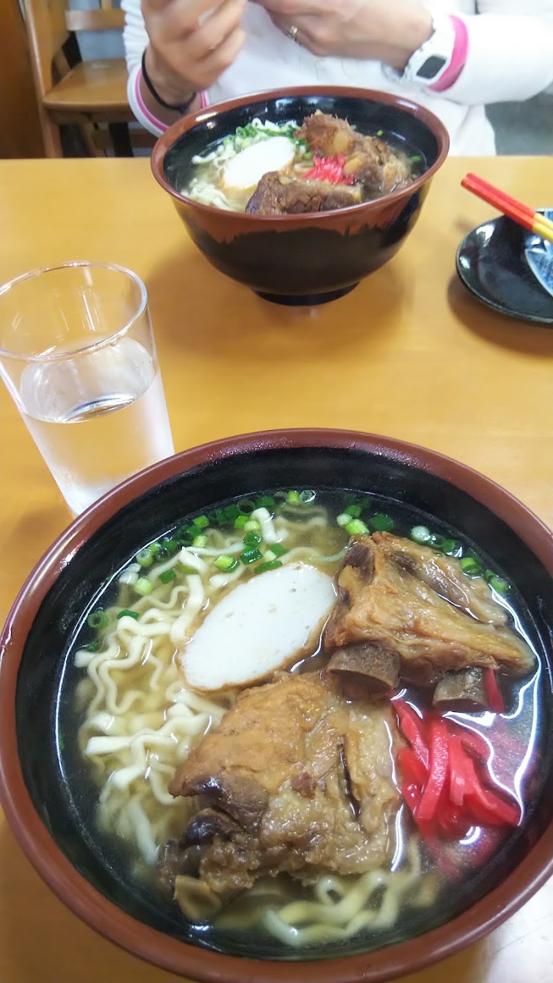 や食堂 沖縄県那覇市辻 定食屋 グルコミ