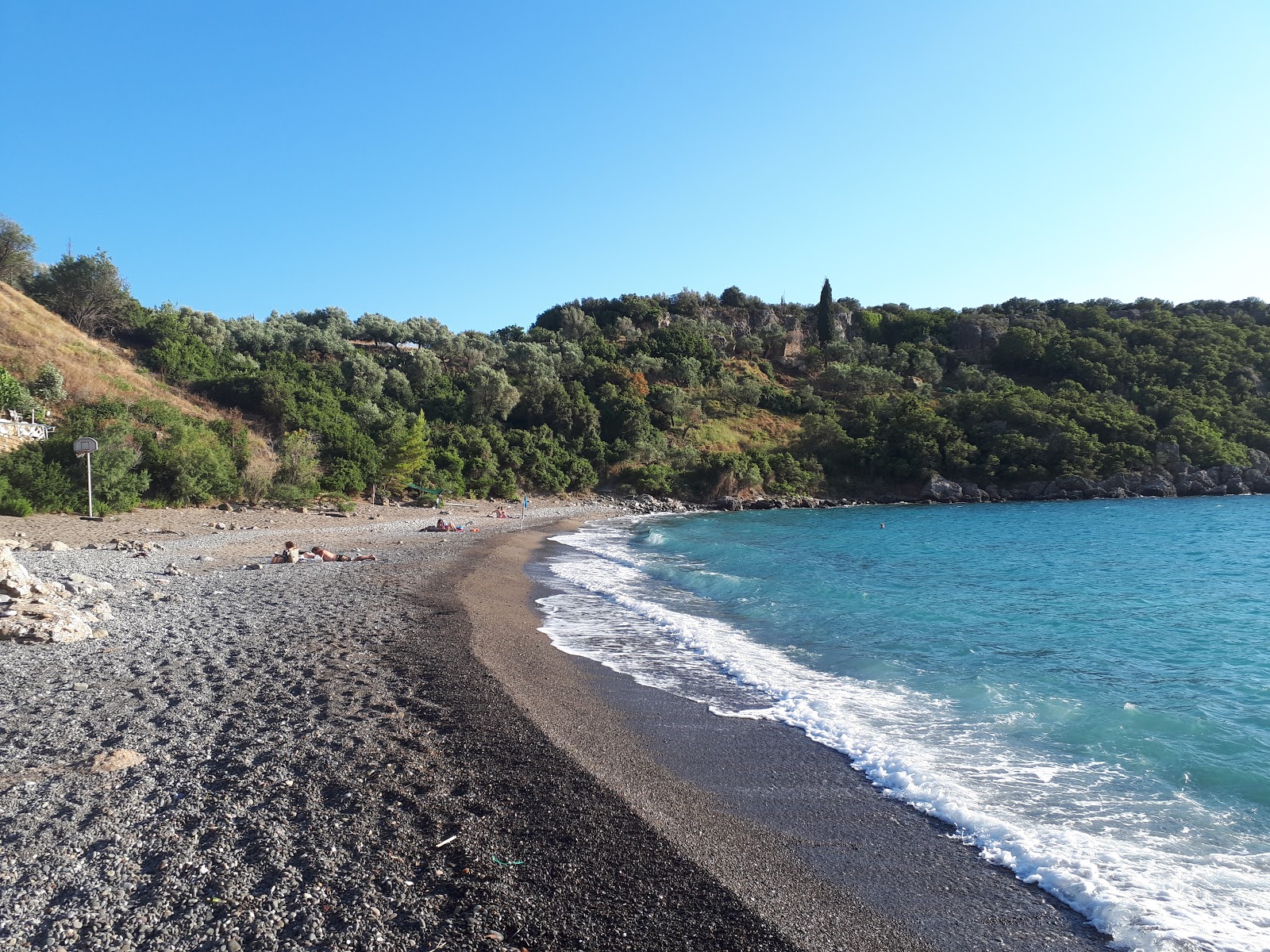 Photo de Delfinia beach avec un niveau de propreté de très propre
