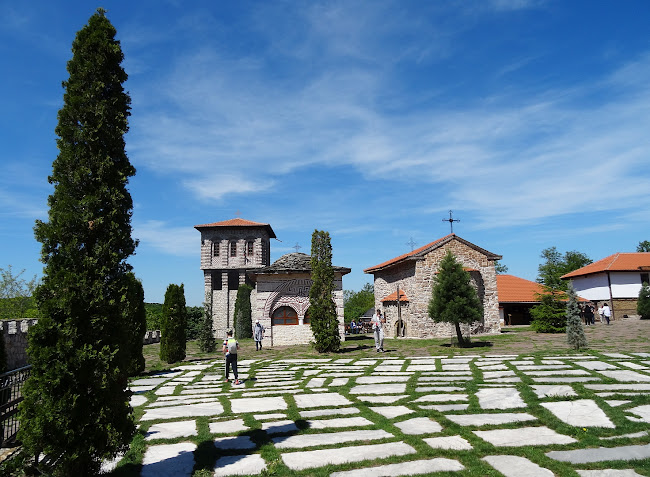 Църногорски манастир „Свети Свети Козма и Дамян“ - църква