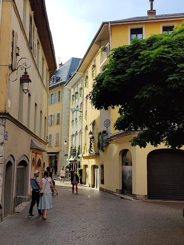 Magasin de meubles CHEZ LUI, CHEZ ELLE La Ravoire