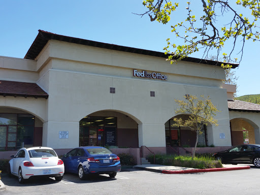 Print Shop «FedEx Office Print & Ship Center», reviews and photos, 5045 Cornell Rd, Agoura Hills, CA 91301, USA