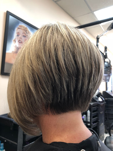 Beauty Salon «Temptation Hair Beauty Salon By Clarita», reviews and photos, 4206 W 16th Ave, Hialeah, FL 33012, USA