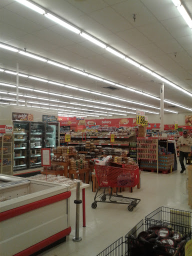 Grocery Store «Save-A-Lot», reviews and photos, 360 Shopping Center Dr, Wildwood, FL 34785, USA