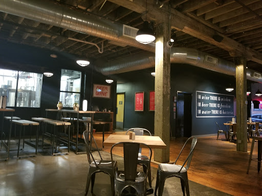 New American Restaurant «Over The 9», reviews and photos, 120 S 10th St, Louisville, KY 40202, USA