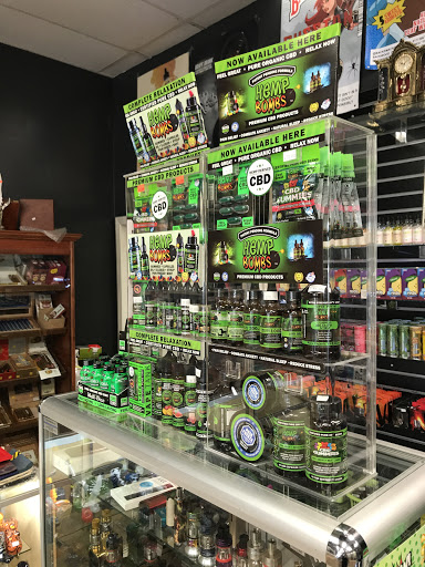Tobacco Shop «Puff&Pass Smoke Shop», reviews and photos, 14151 Ramona Blvd #2B, Baldwin Park, CA 91706, USA