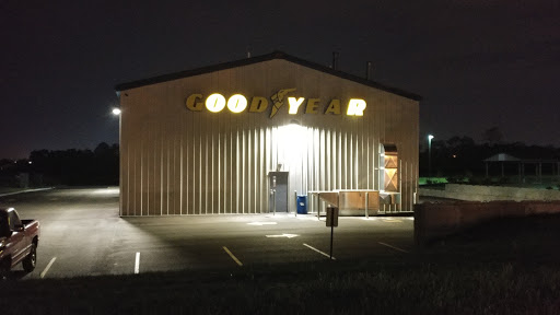 Tire Shop «Richwood Auto Service», reviews and photos, 10510 Norbotten Dr, Florence, KY 41042, USA