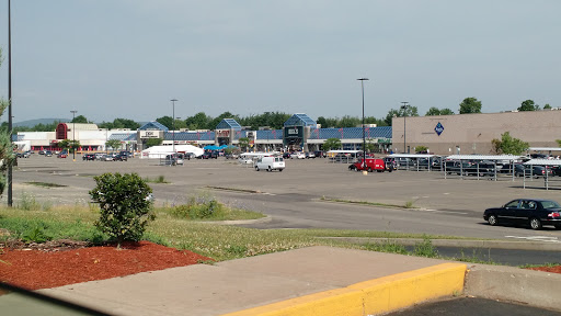 Shopping Mall «Town Square Mall», reviews and photos, 2405 Vestal Pkwy E, Vestal, NY 13850, USA