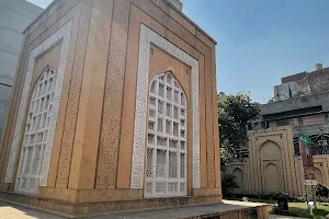 Qutb-ud-Din Aibak's Tomb image
