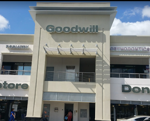 Thrift Store «Goodwill», reviews and photos, 4410 W 16th Ave, Hialeah, FL 33012, USA